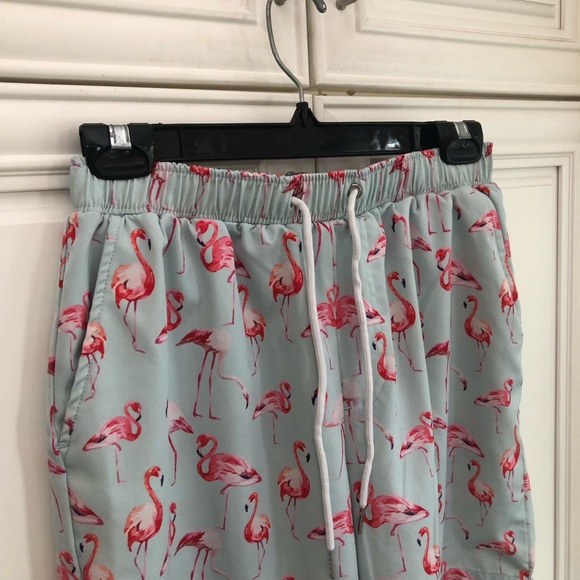 🥳HOST PICK🥳 Mosmann Australia men’s beach shorts - Picture 3 of 9